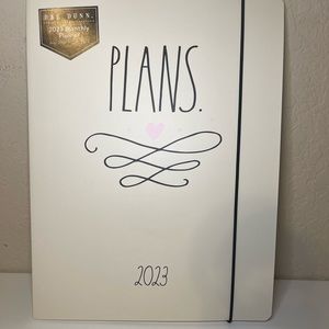 Rae Dunn PLANS 2023 Monthly Planner Pink Heart Band Closure 17 Months Brand New!